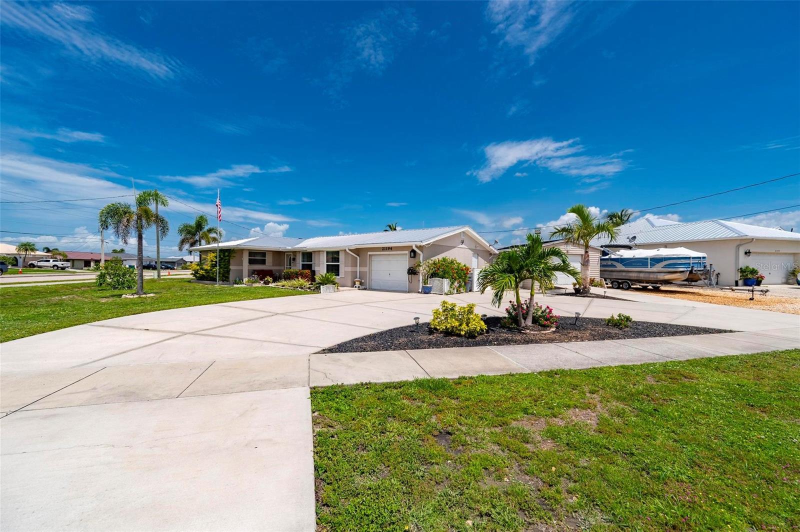 21194 EDGEWATER DR, PORT CHARLOTTE, FL, 33952