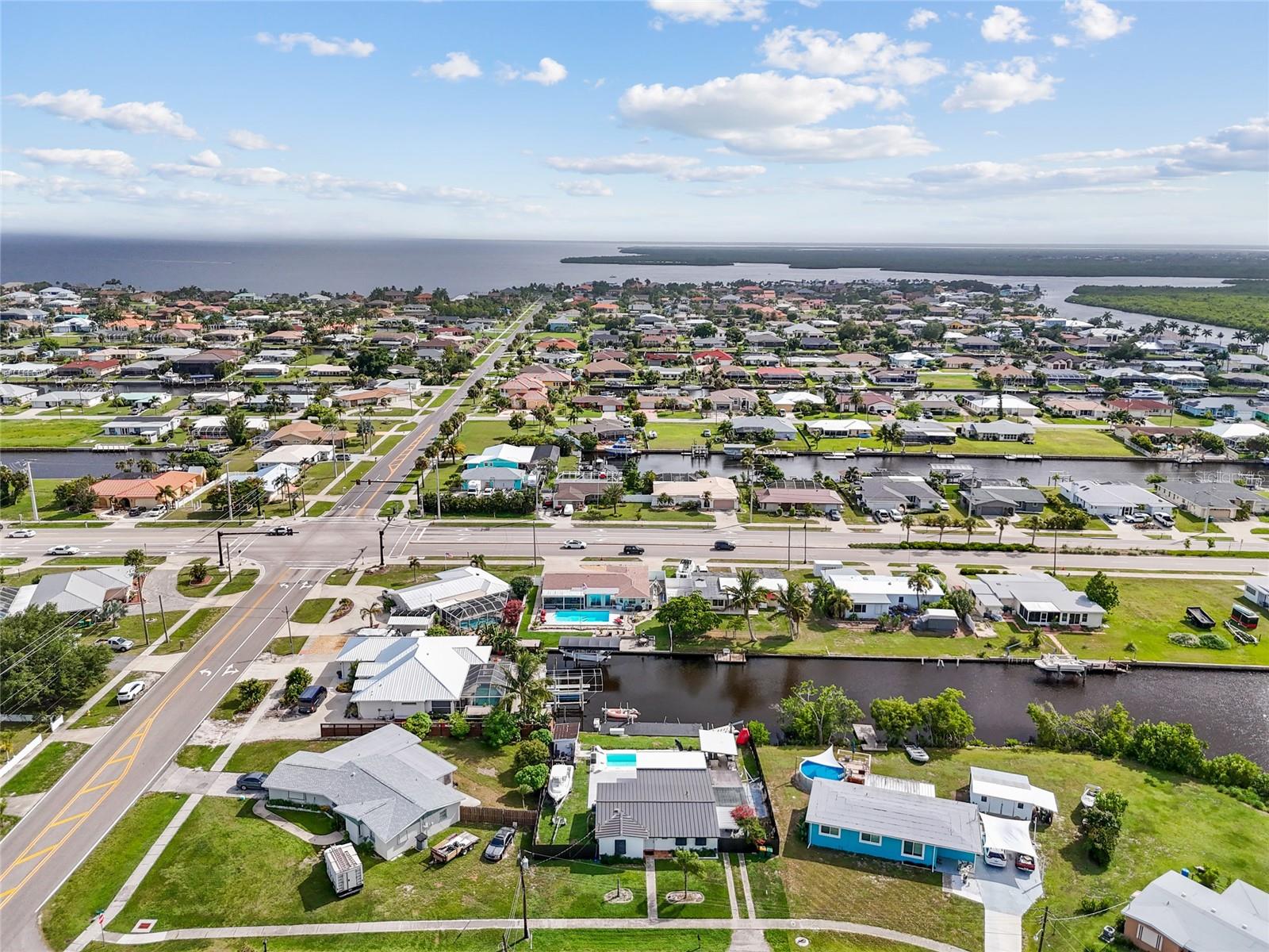 21194 EDGEWATER DR, PORT CHARLOTTE, FL, 33952