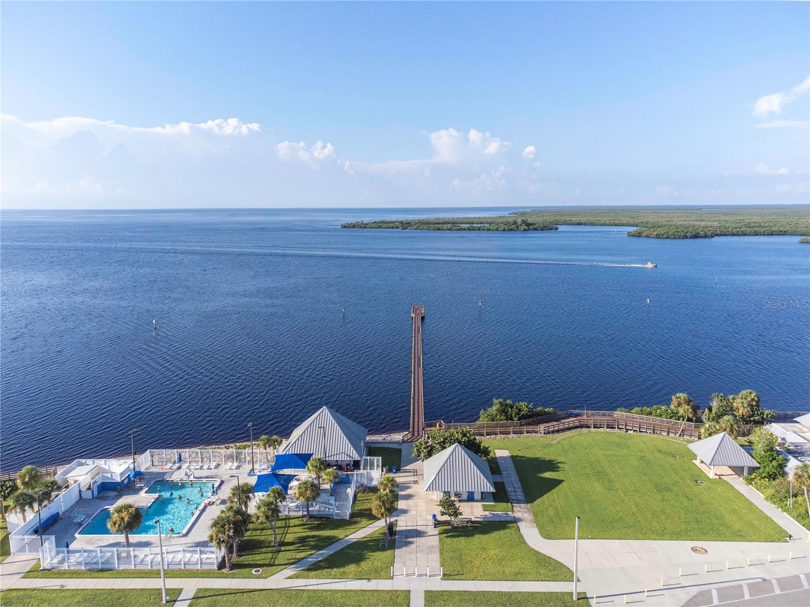 21194 EDGEWATER DR, PORT CHARLOTTE, FL, 33952