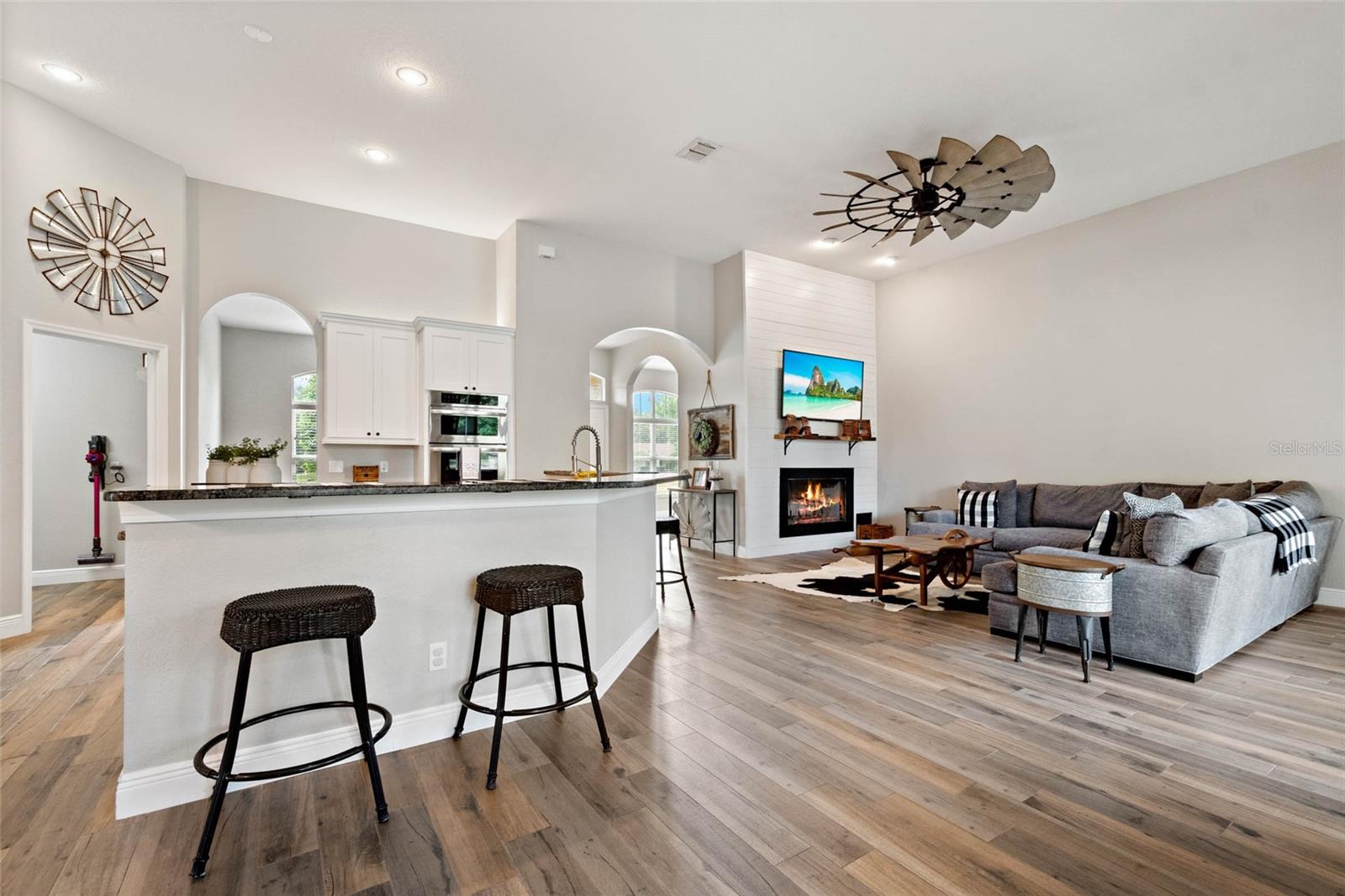 32421 WOLFS TRL, SORRENTO, FL, 32776