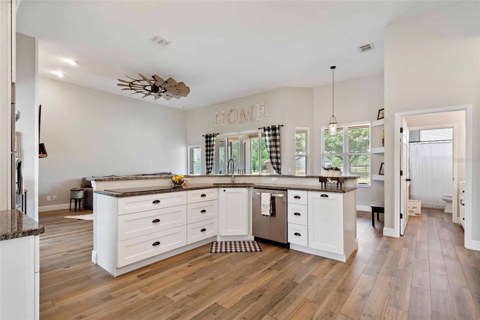 32421 WOLFS TRL, SORRENTO, FL, 32776