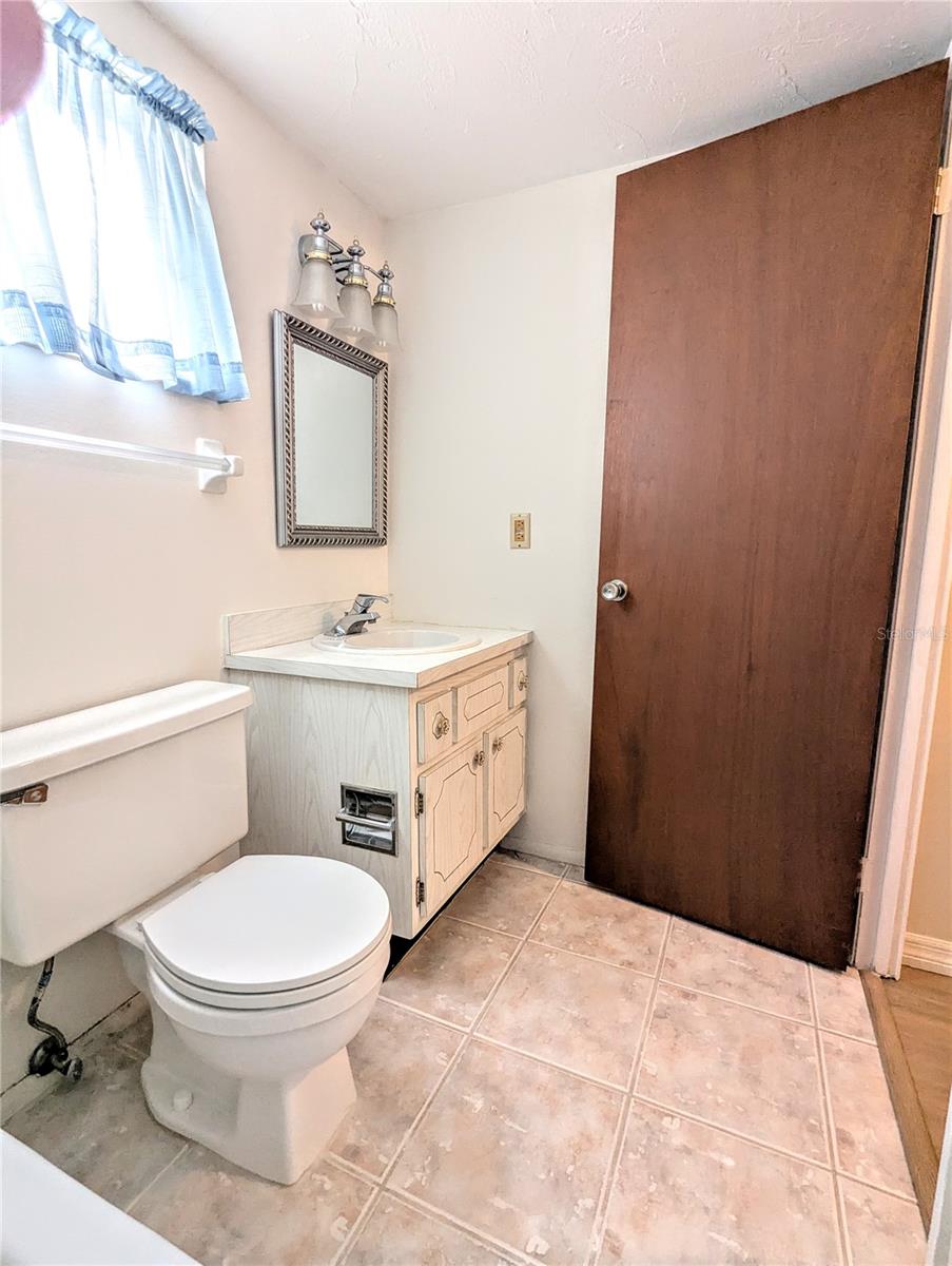 3711 LAKE BAYSHORE DR #H-116, BRADENTON, FL, 34205