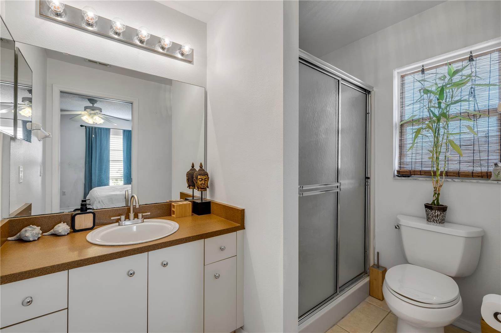 3330 QUEEN PALM DR, EDGEWATER, FL, 32141