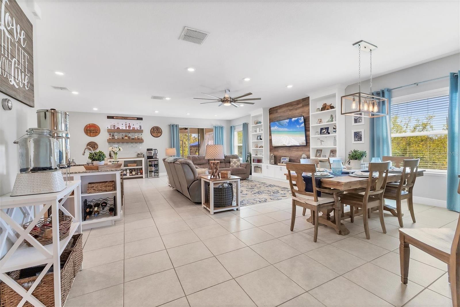 9213 SPRING CIR, PORT CHARLOTTE, FL, 33981