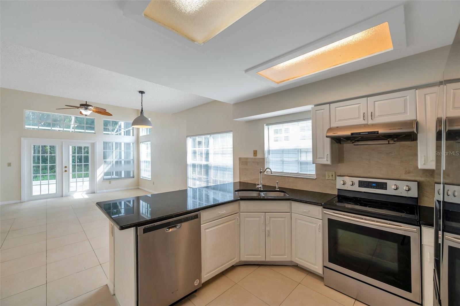5014 STERLING MANOR DR, TAMPA, FL, 33647