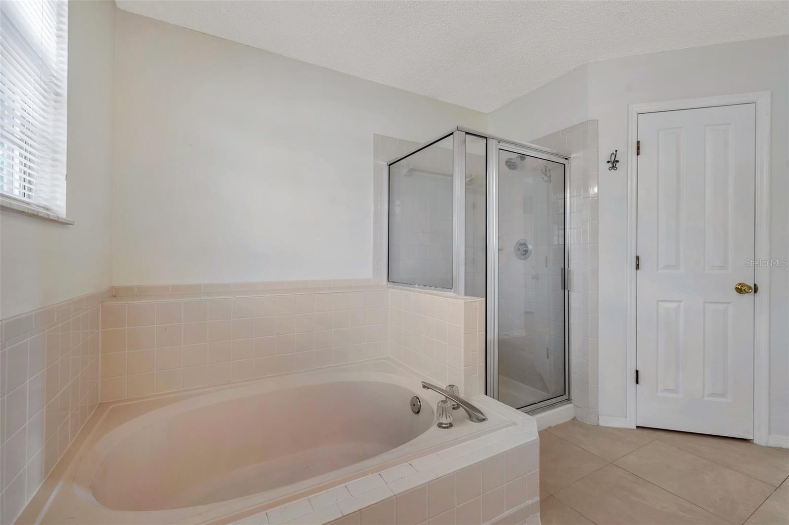 5014 STERLING MANOR DR, TAMPA, FL, 33647