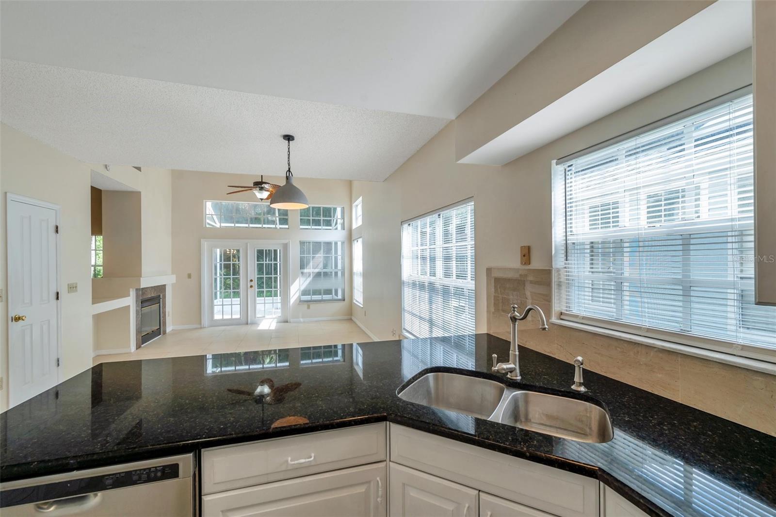 5014 STERLING MANOR DR, TAMPA, FL, 33647