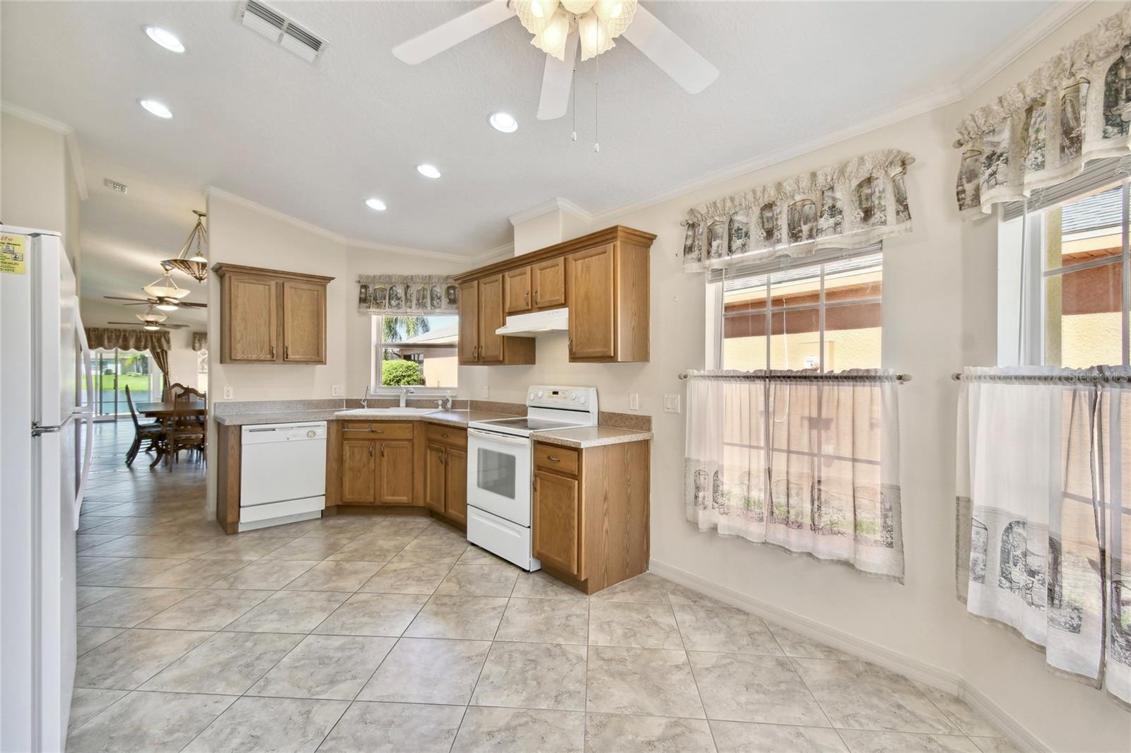 782 VINEYARD WAY, POINCIANA, FL, 34759