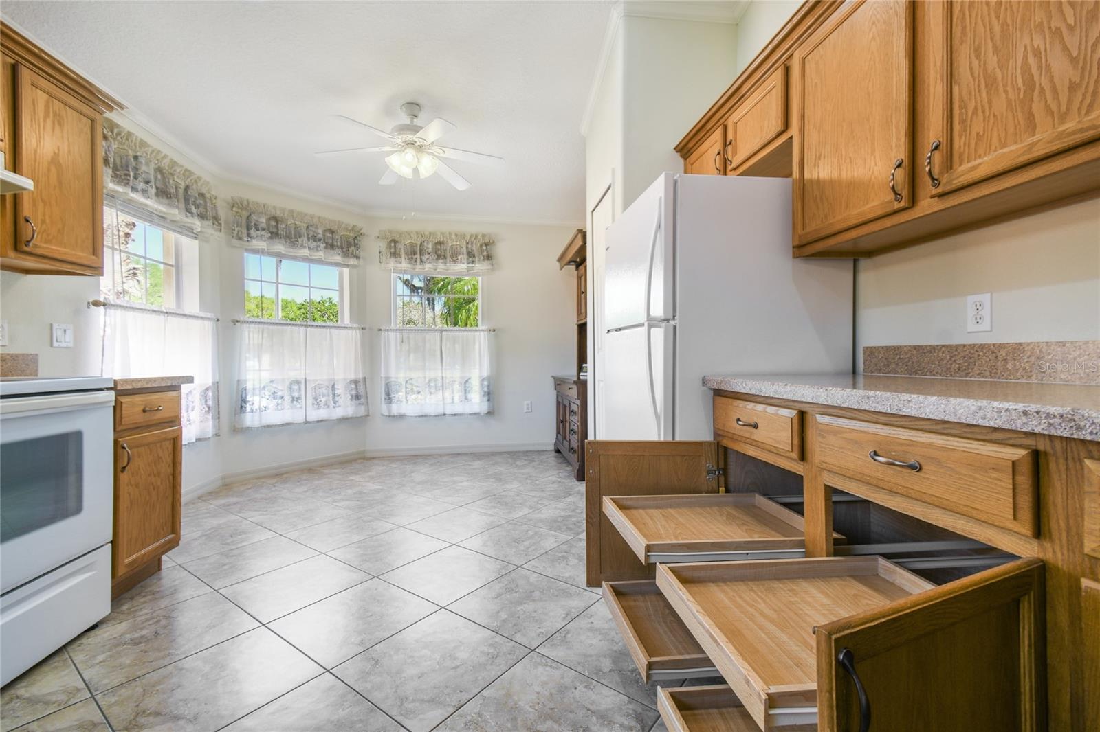 782 VINEYARD WAY, POINCIANA, FL, 34759