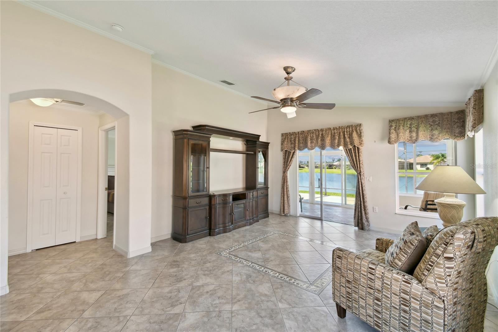 782 VINEYARD WAY, POINCIANA, FL, 34759