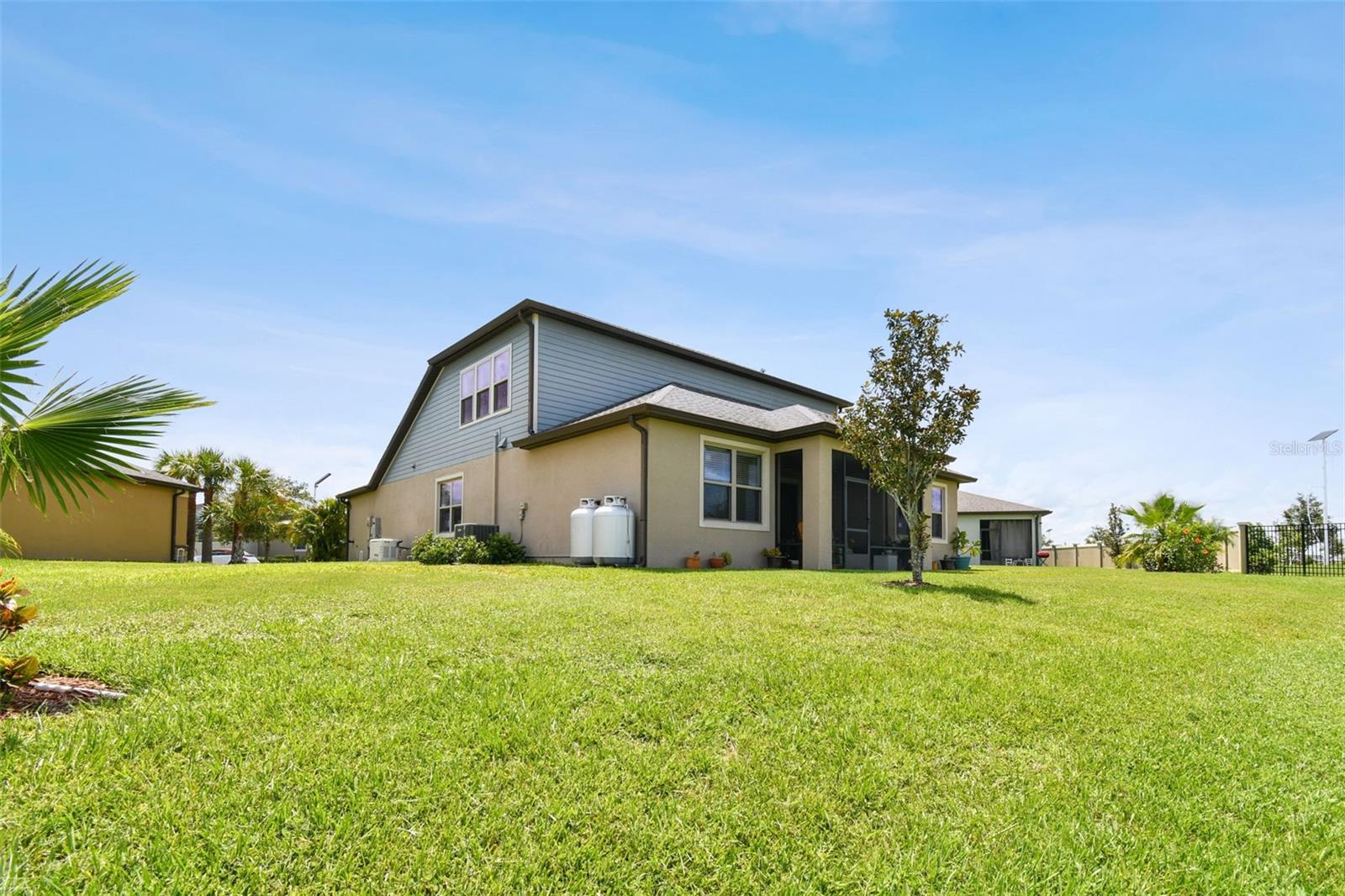 8100 OLIVE BROOK DR, WESLEY CHAPEL, FL, 33545