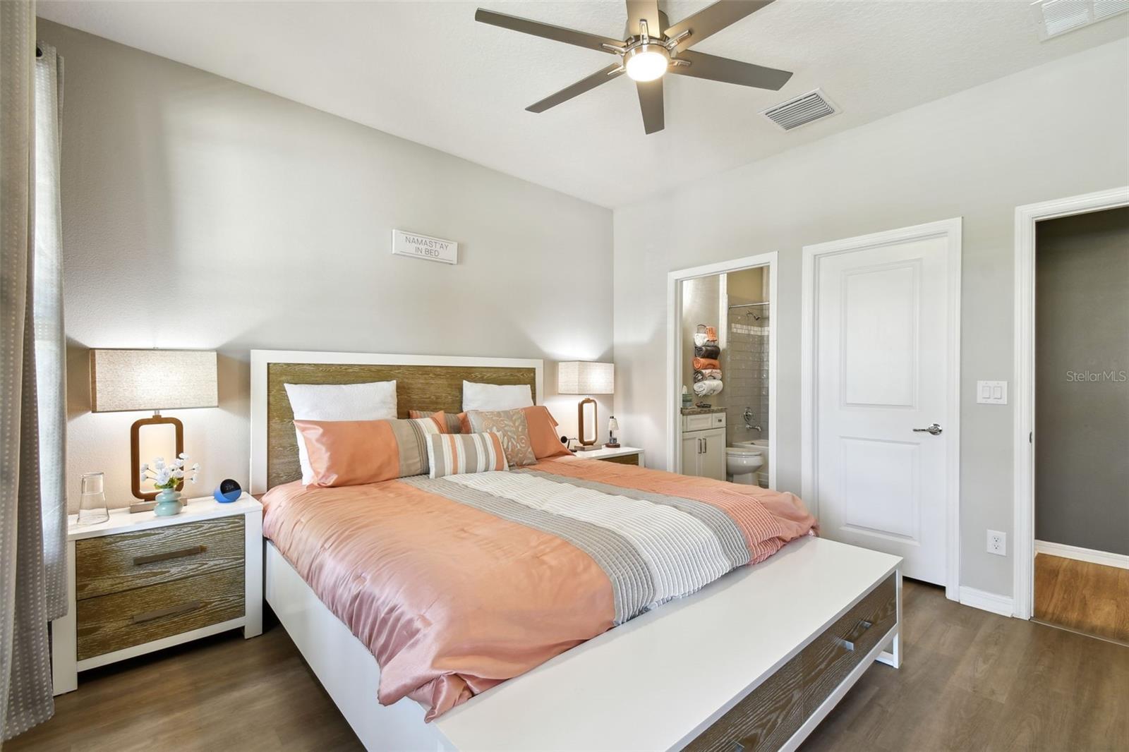 8100 OLIVE BROOK DR, WESLEY CHAPEL, FL, 33545