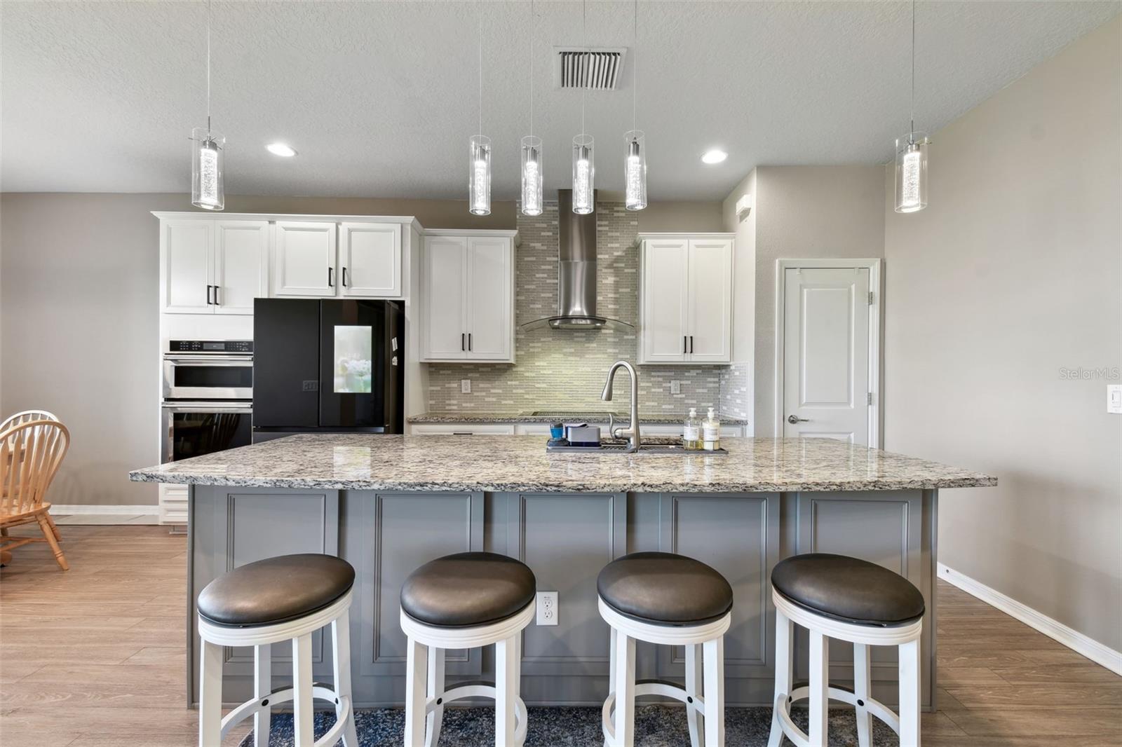 8100 OLIVE BROOK DR, WESLEY CHAPEL, FL, 33545