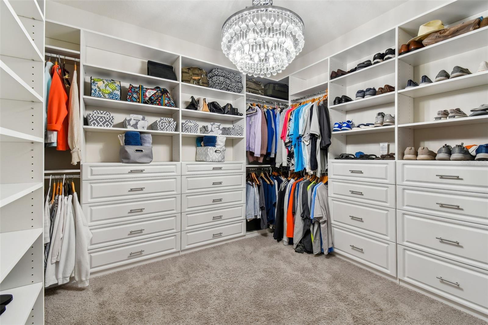8100 OLIVE BROOK DR, WESLEY CHAPEL, FL, 33545