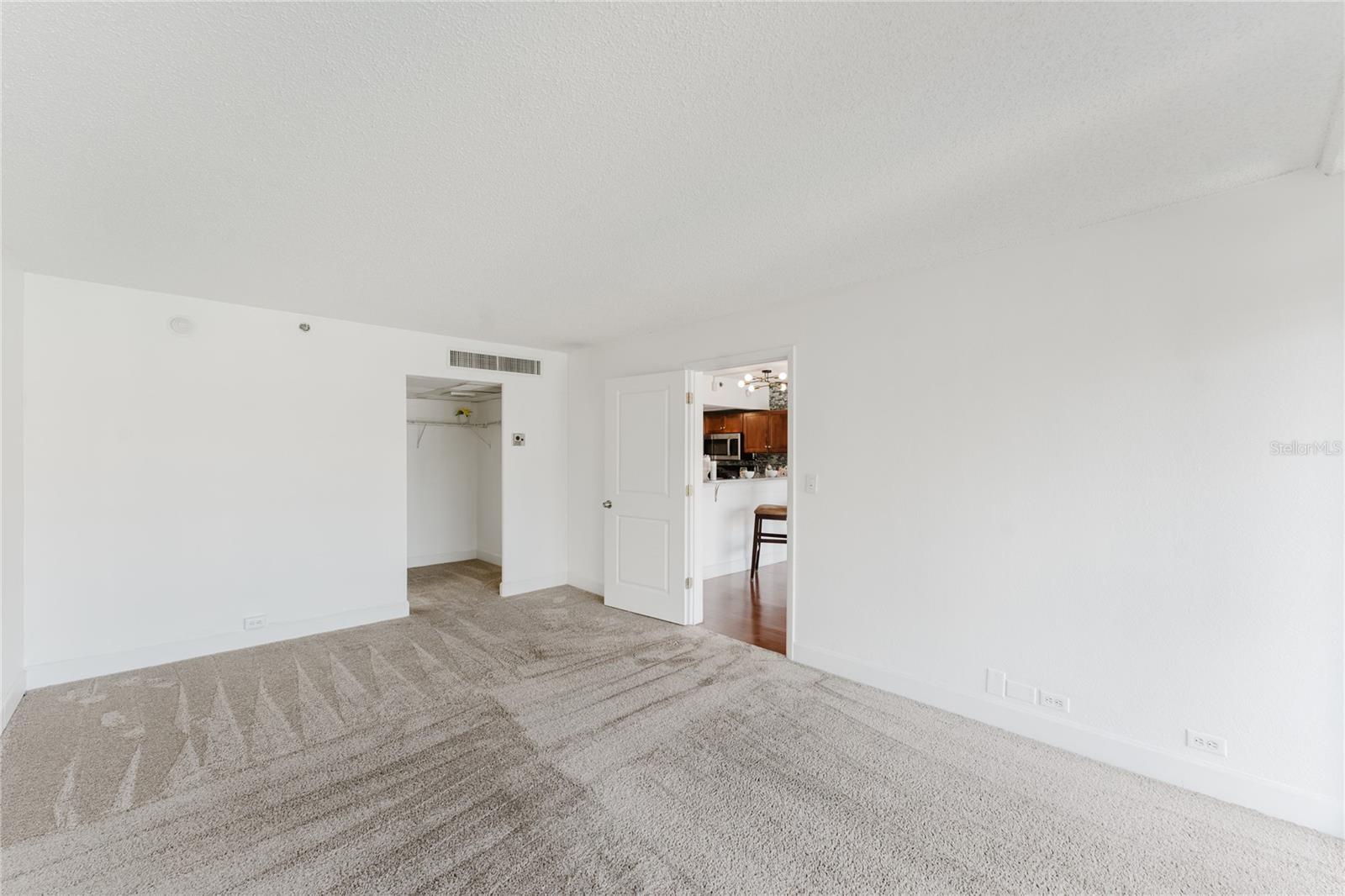 151 E WASHINGTON ST #408, ORLANDO, FL, 32801