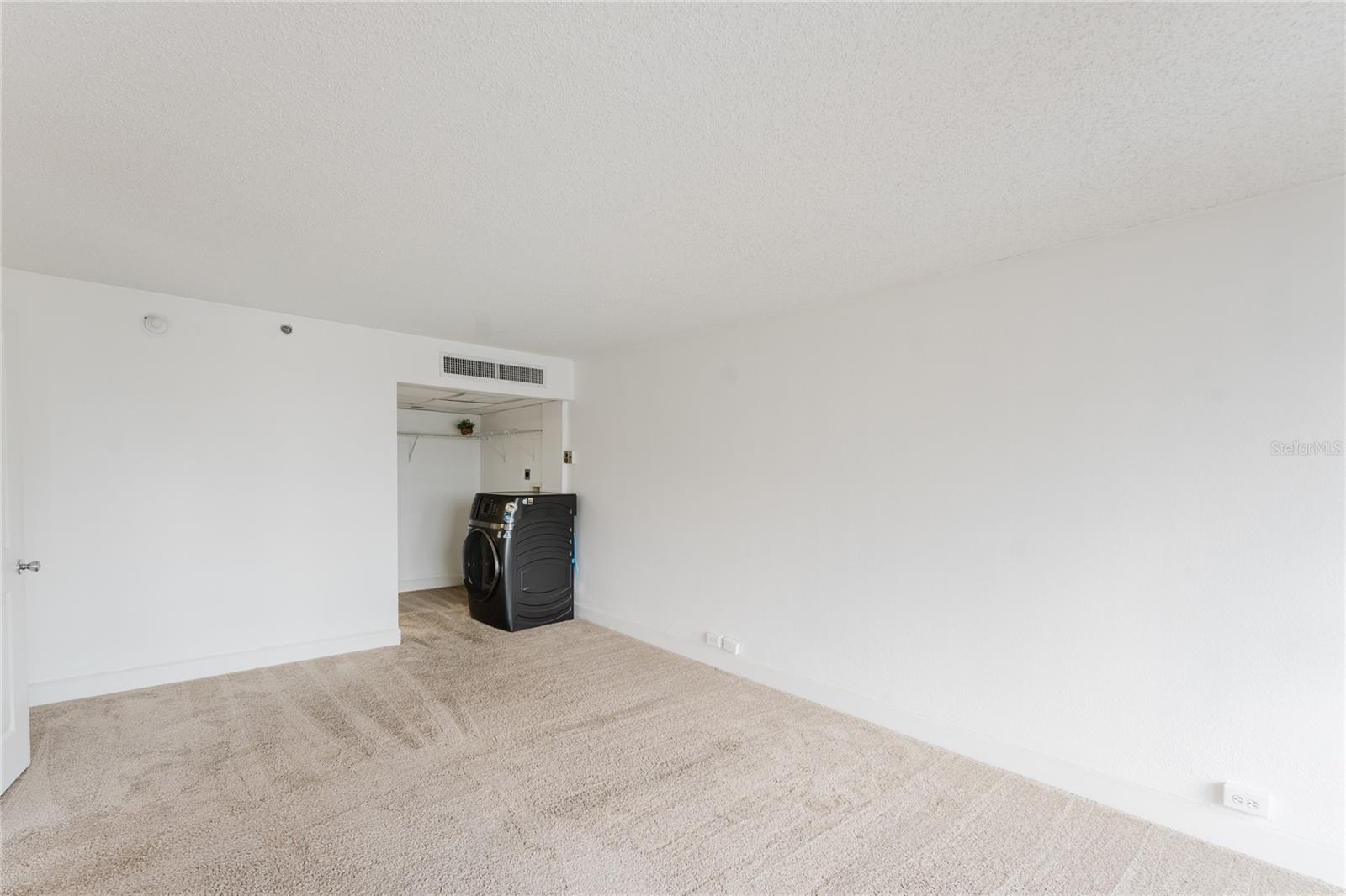 151 E WASHINGTON ST #408, ORLANDO, FL, 32801