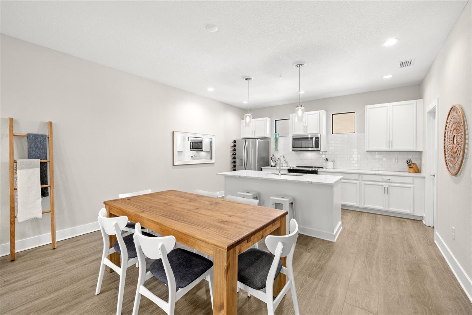 2570 12TH PL N, ST PETERSBURG, FL, 33713