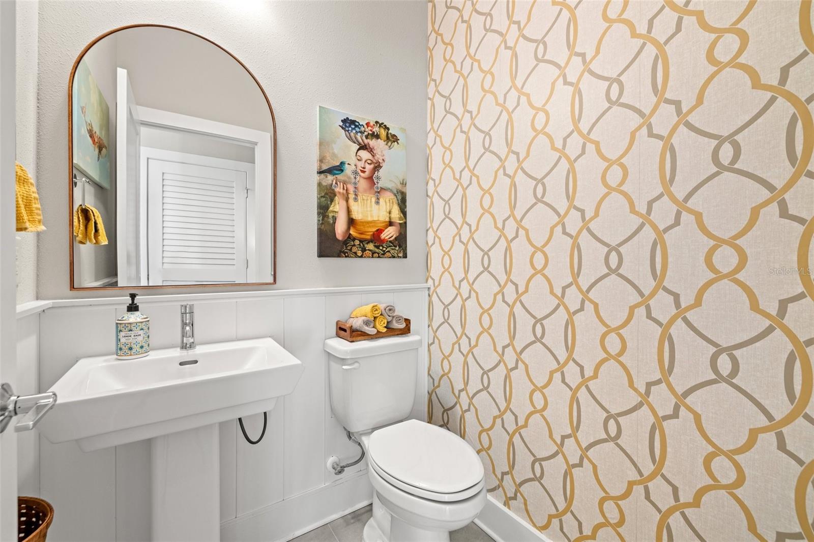 2570 12TH PL N, ST PETERSBURG, FL, 33713