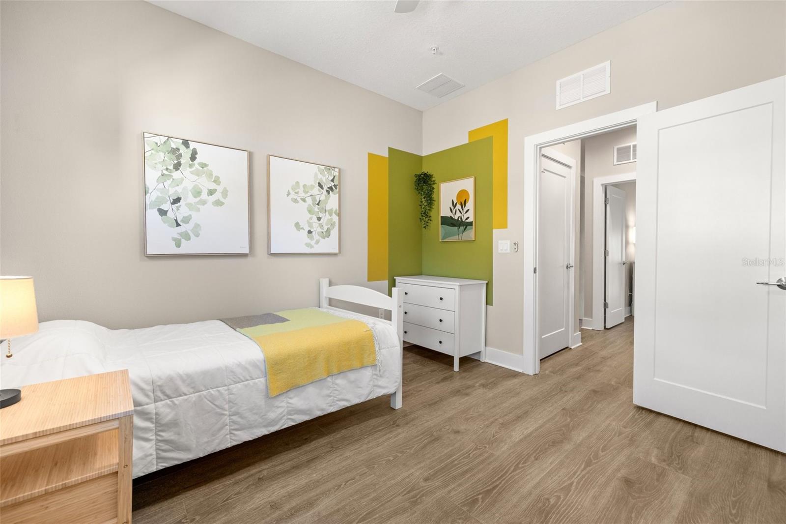 2570 12TH PL N, ST PETERSBURG, FL, 33713