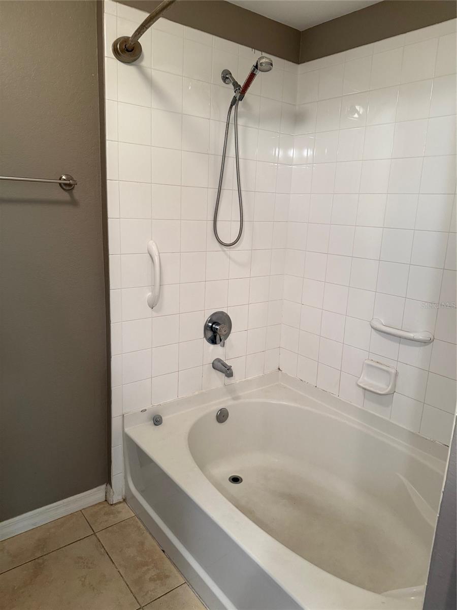 5691 BENTGRASS DR #15-102, SARASOTA, FL, 34235