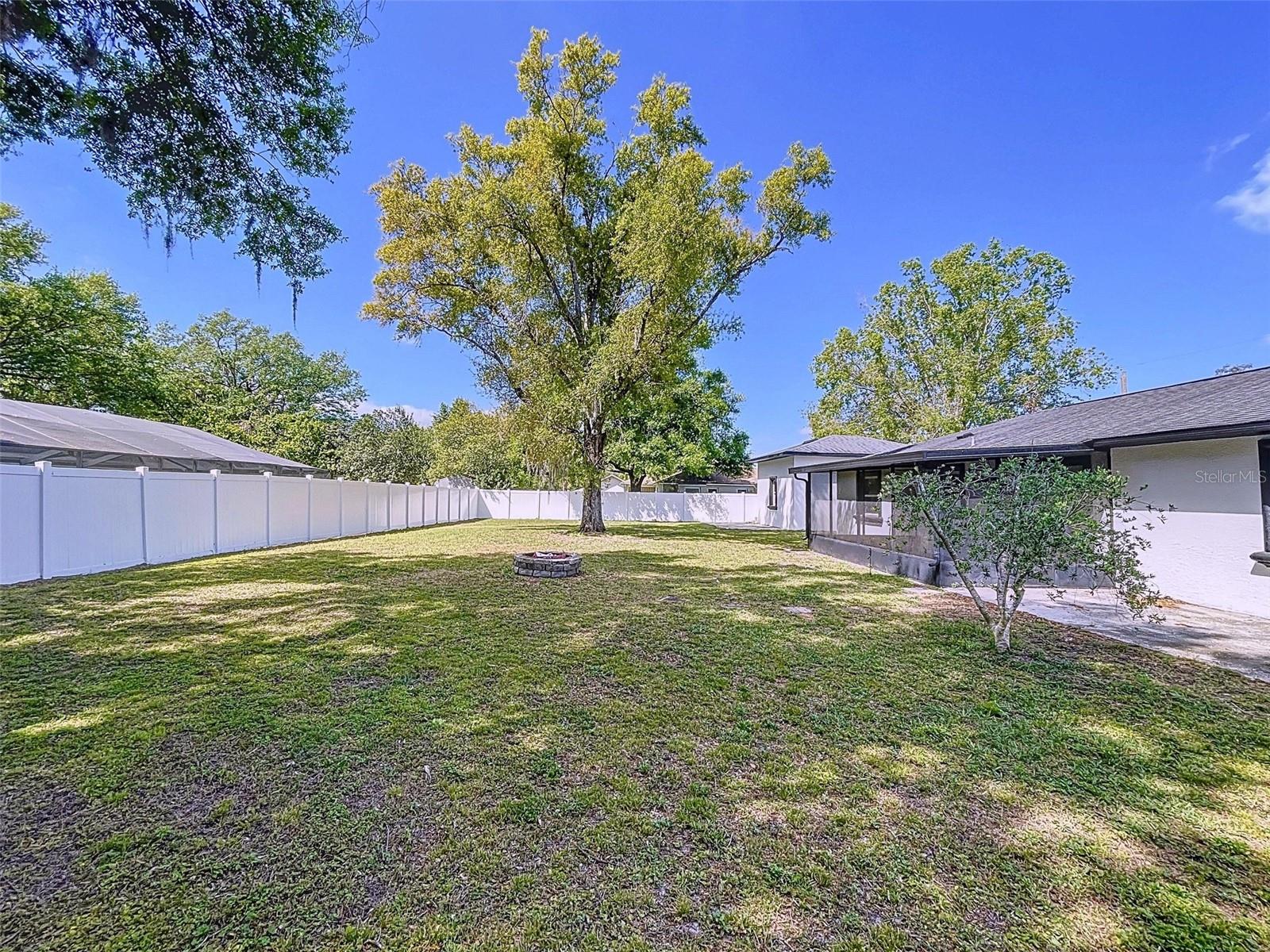 2821 GRAPEFRUIT DR, AUBURNDALE, FL, 33823