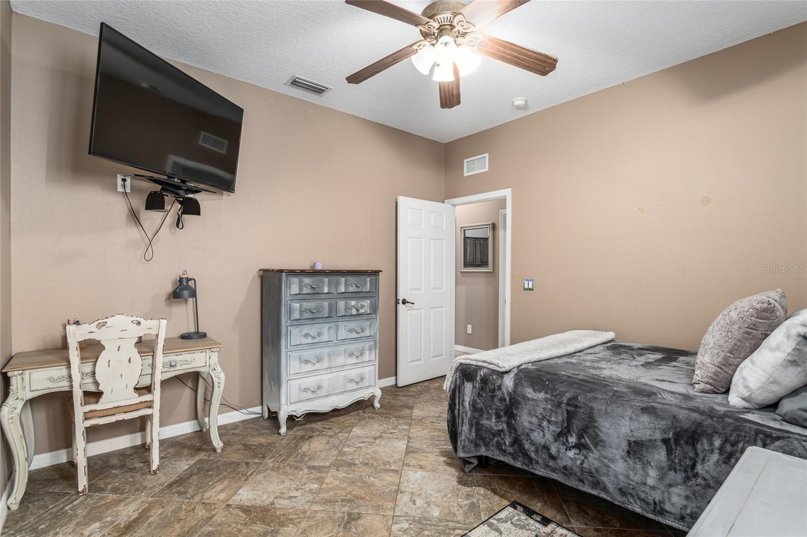 4027 N C 470, LAKE PANASOFFKEE, FL, 33538