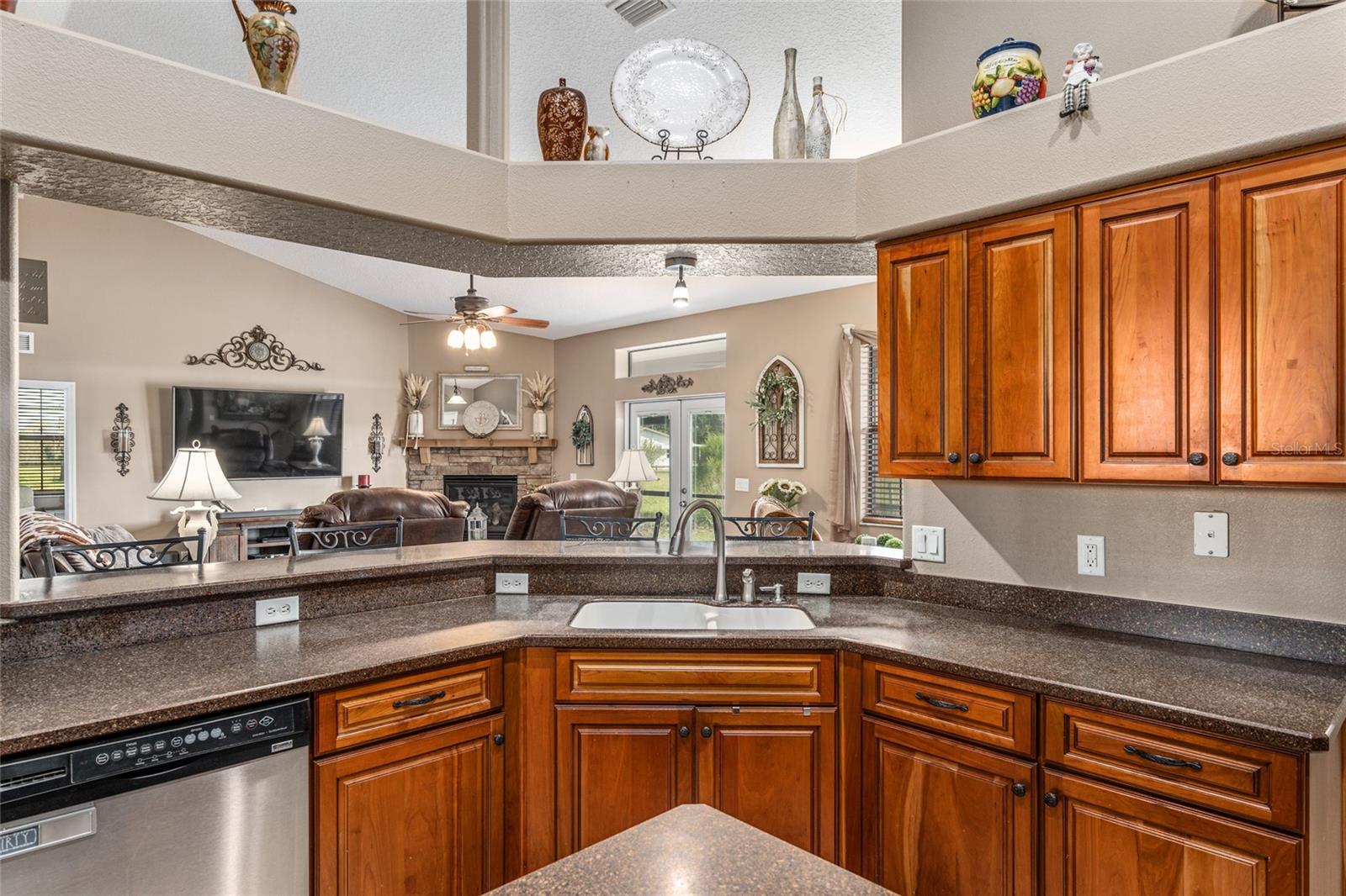 4027 N C 470, LAKE PANASOFFKEE, FL, 33538