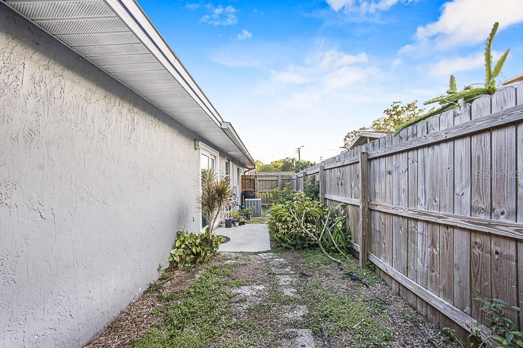 3247 S POLK AVE, LAKELAND, FL, 33803