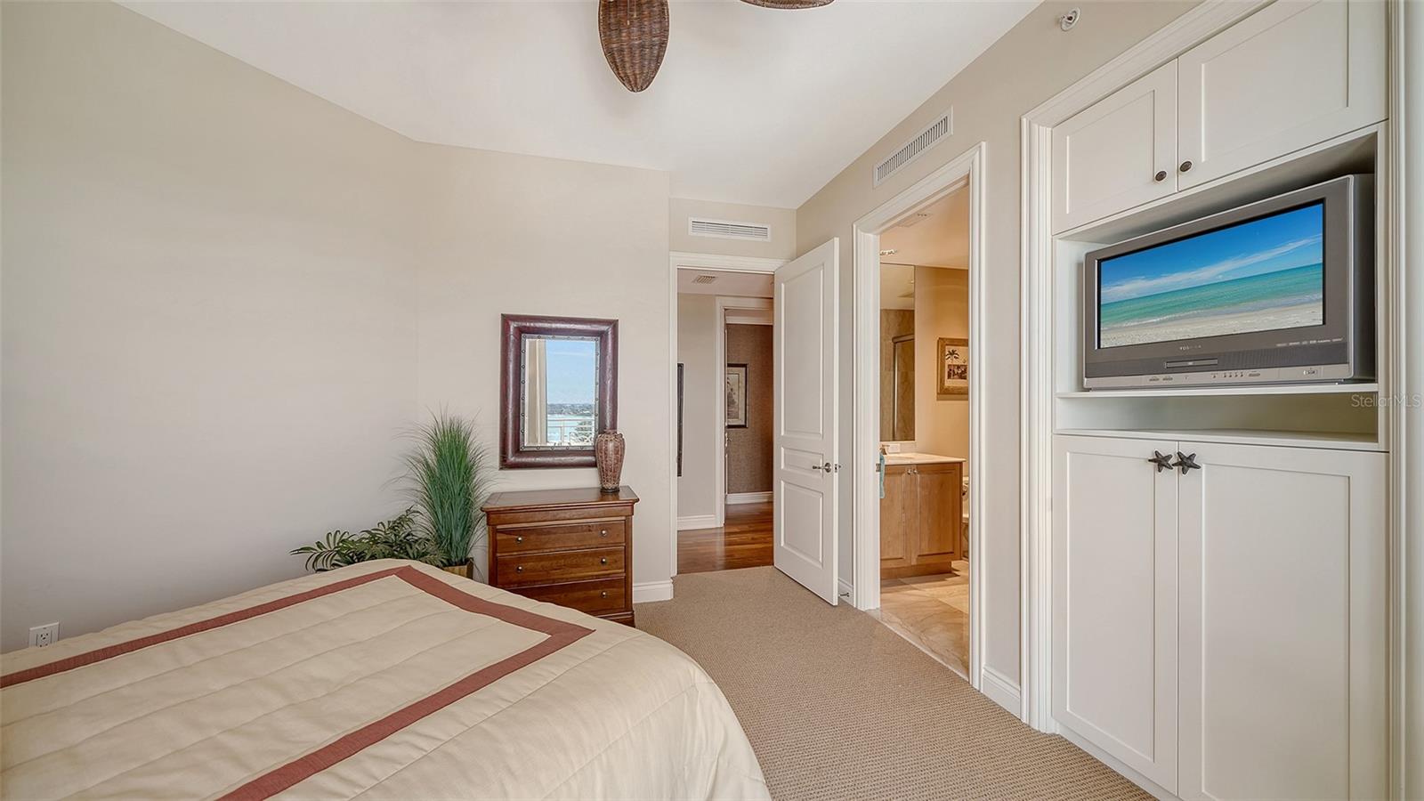 2050 BENJAMIN FRANKLIN DR #A1001, SARASOTA, FL, 34236