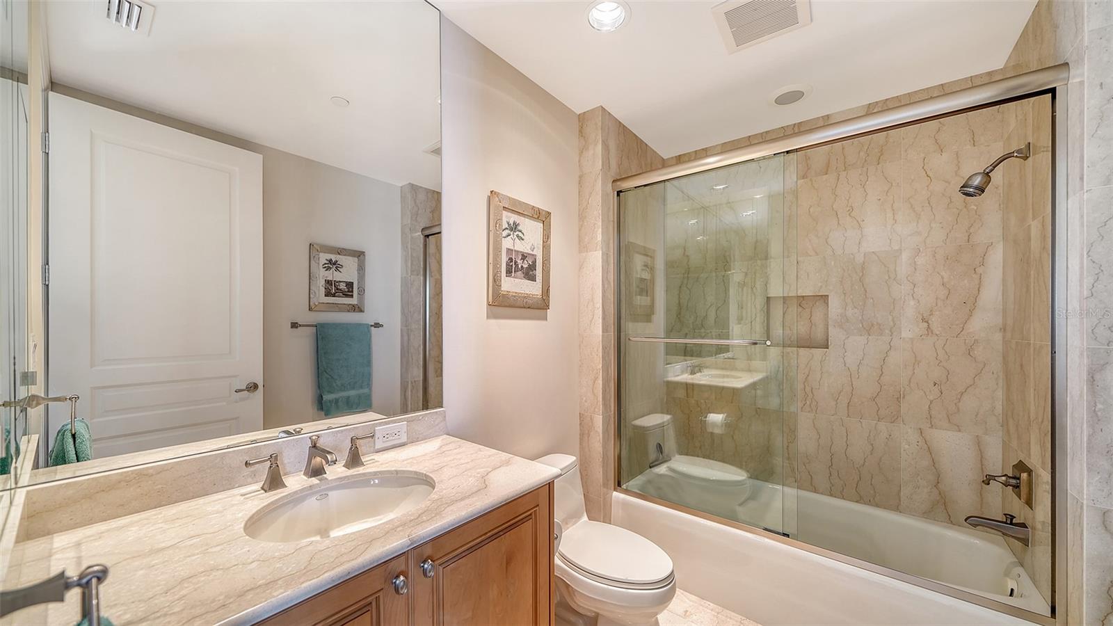 2050 BENJAMIN FRANKLIN DR #A1001, SARASOTA, FL, 34236