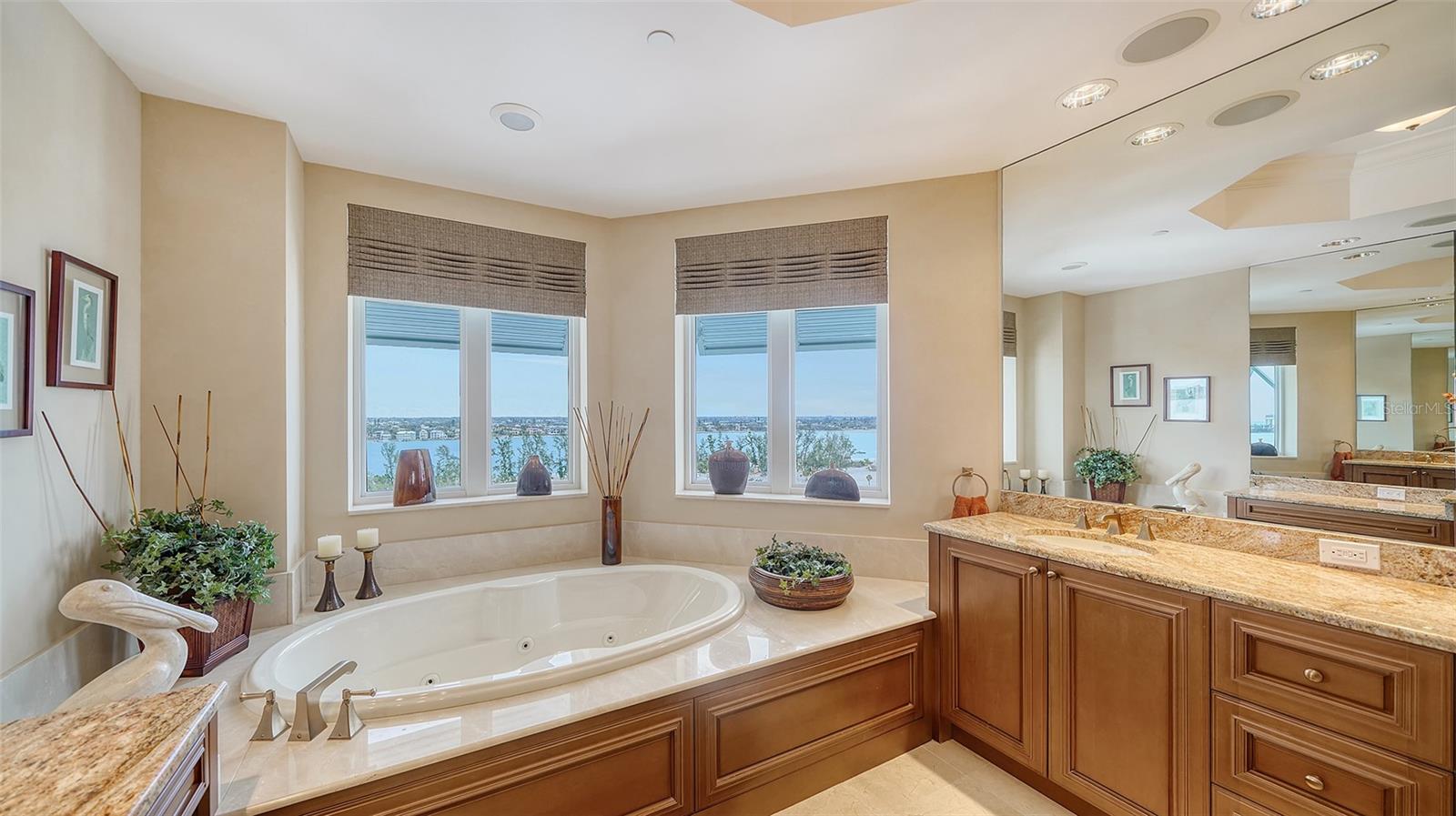 2050 BENJAMIN FRANKLIN DR #A1001, SARASOTA, FL, 34236