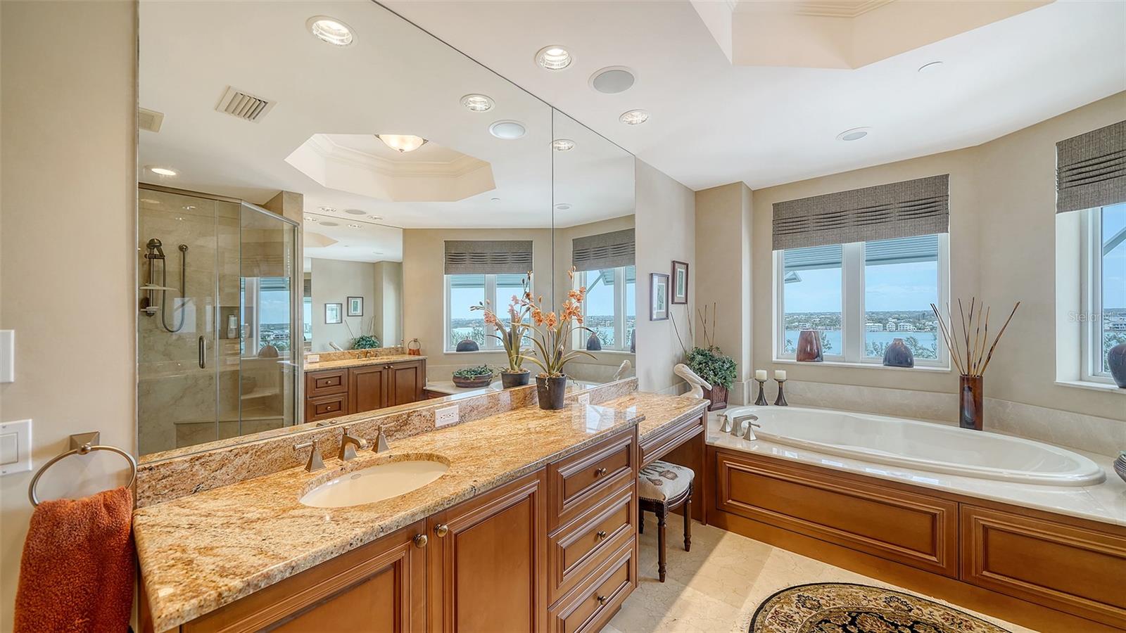 2050 BENJAMIN FRANKLIN DR #A1001, SARASOTA, FL, 34236