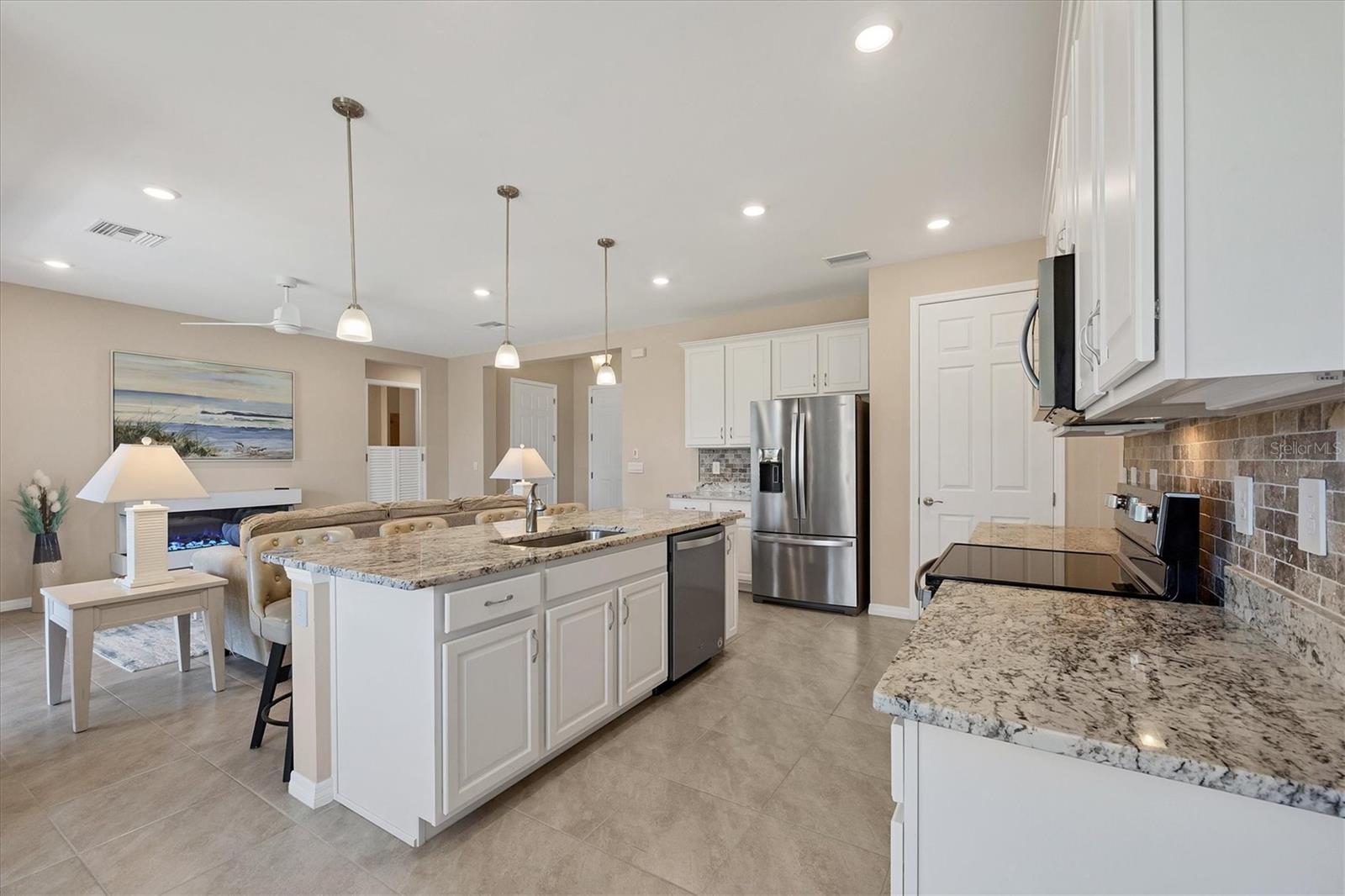 507 W CASHEW, PUNTA GORDA, FL, 33955