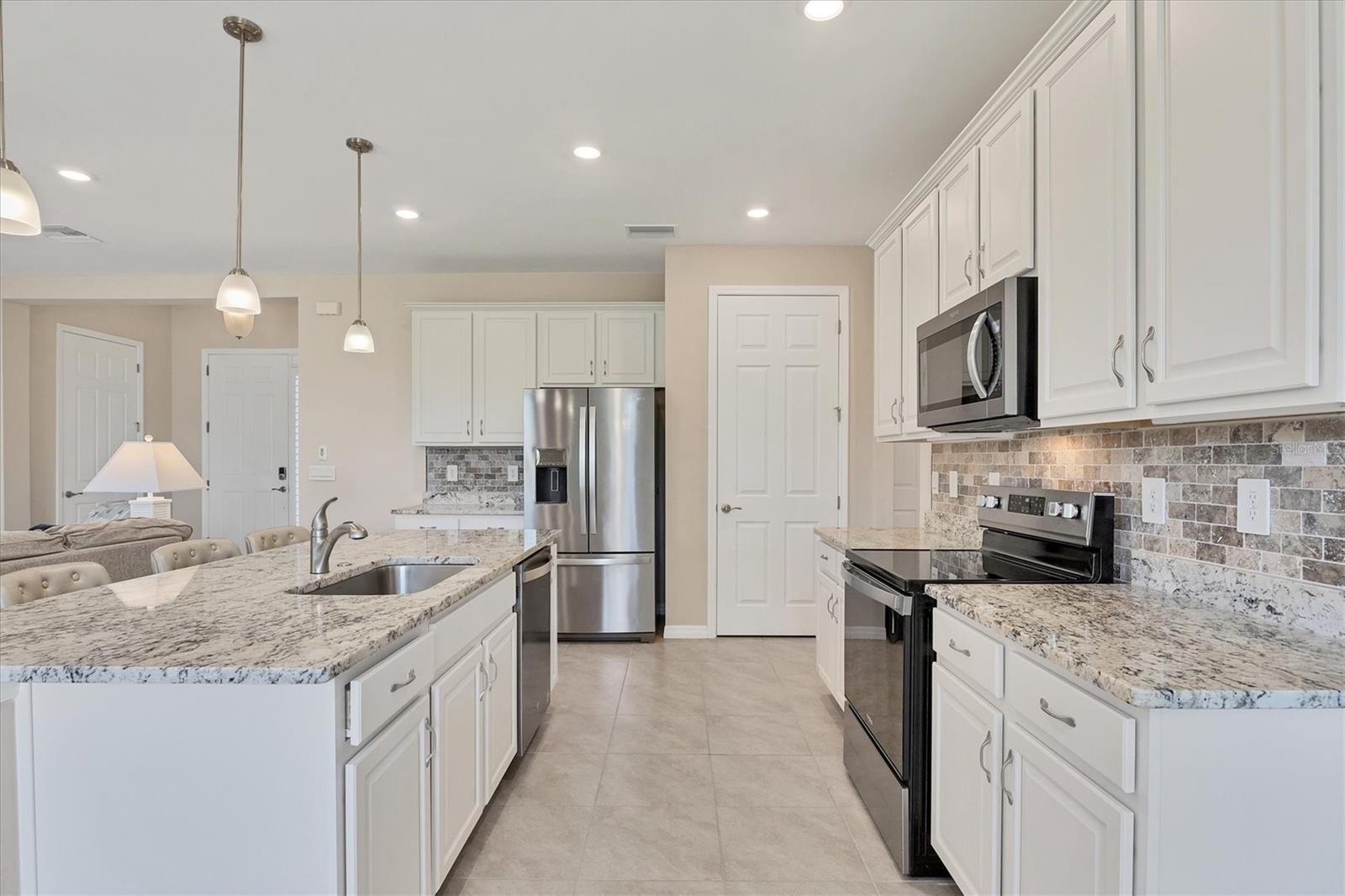 507 W CASHEW, PUNTA GORDA, FL, 33955
