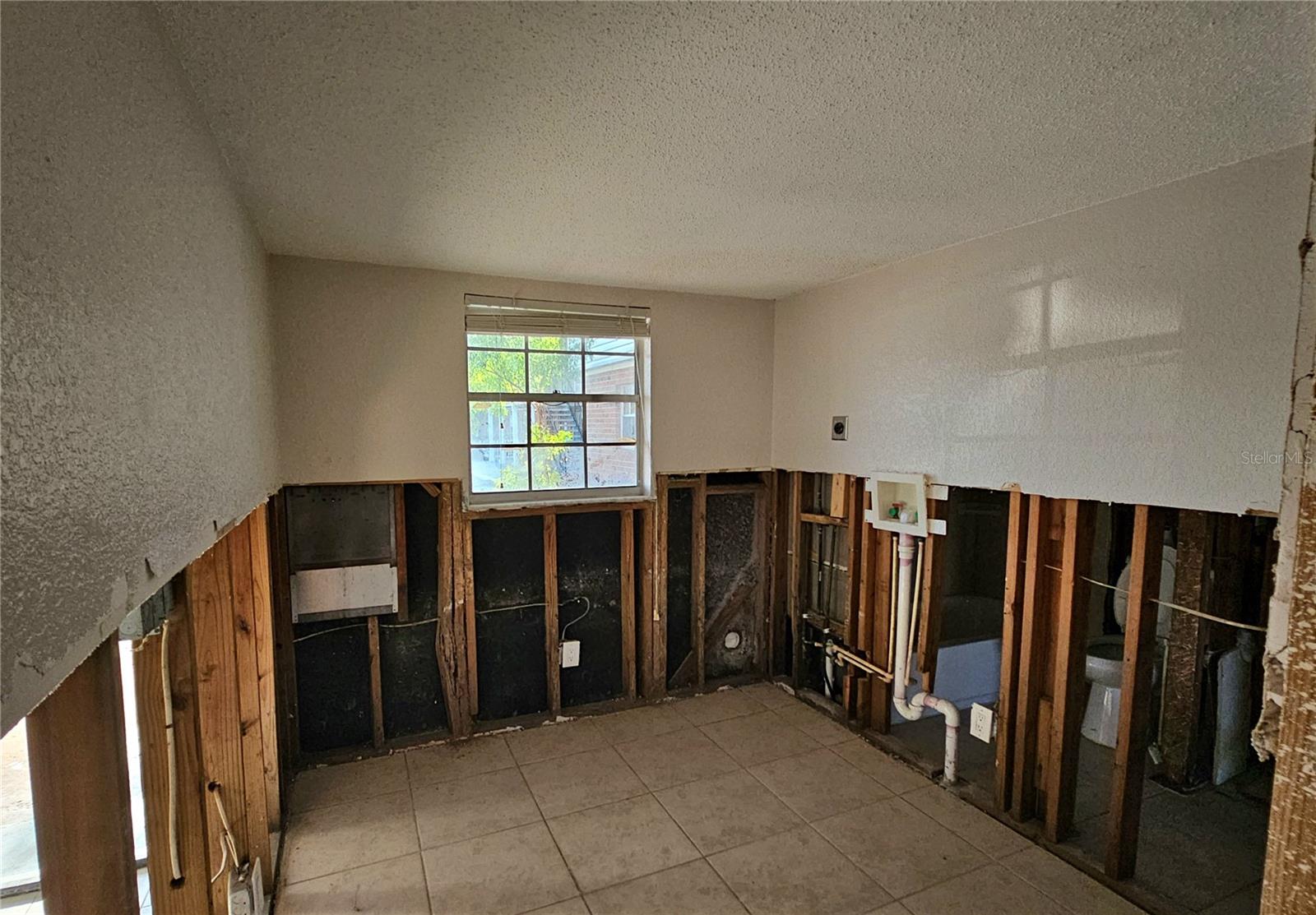 200 COUNTRY CLUB DR #1303, LARGO, FL, 33771