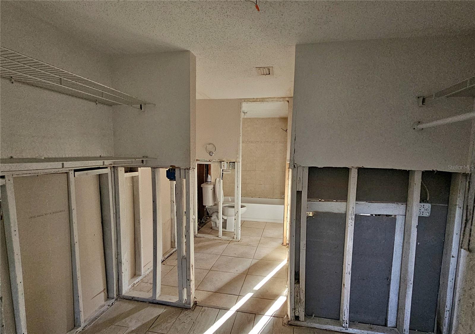 200 COUNTRY CLUB DR #1303, LARGO, FL, 33771