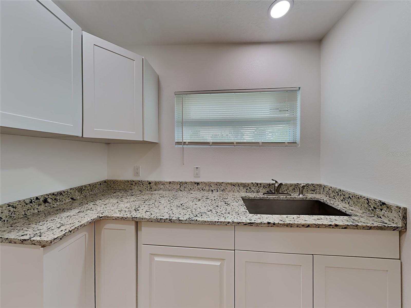 2345 ROSE BLVD #B, ORLANDO, FL, 32839
