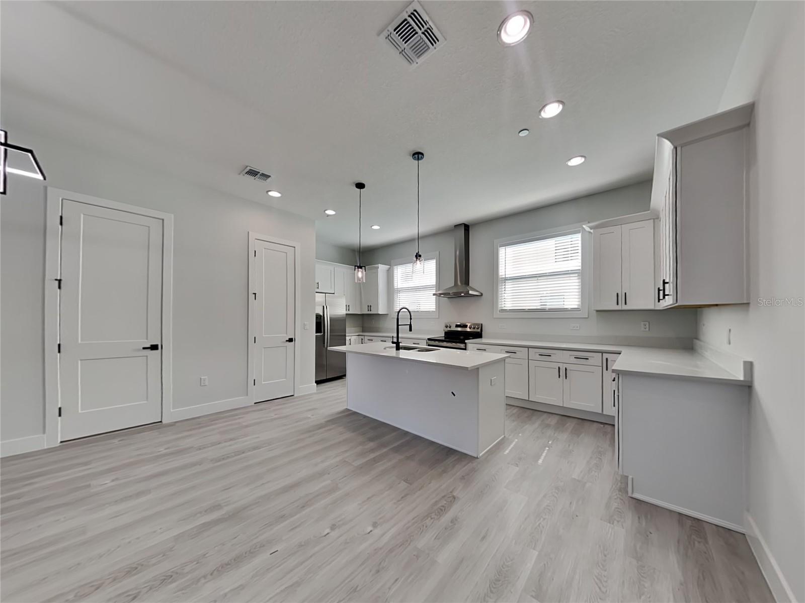 46 W JERSEY ST #7, ORLANDO, FL, 32806