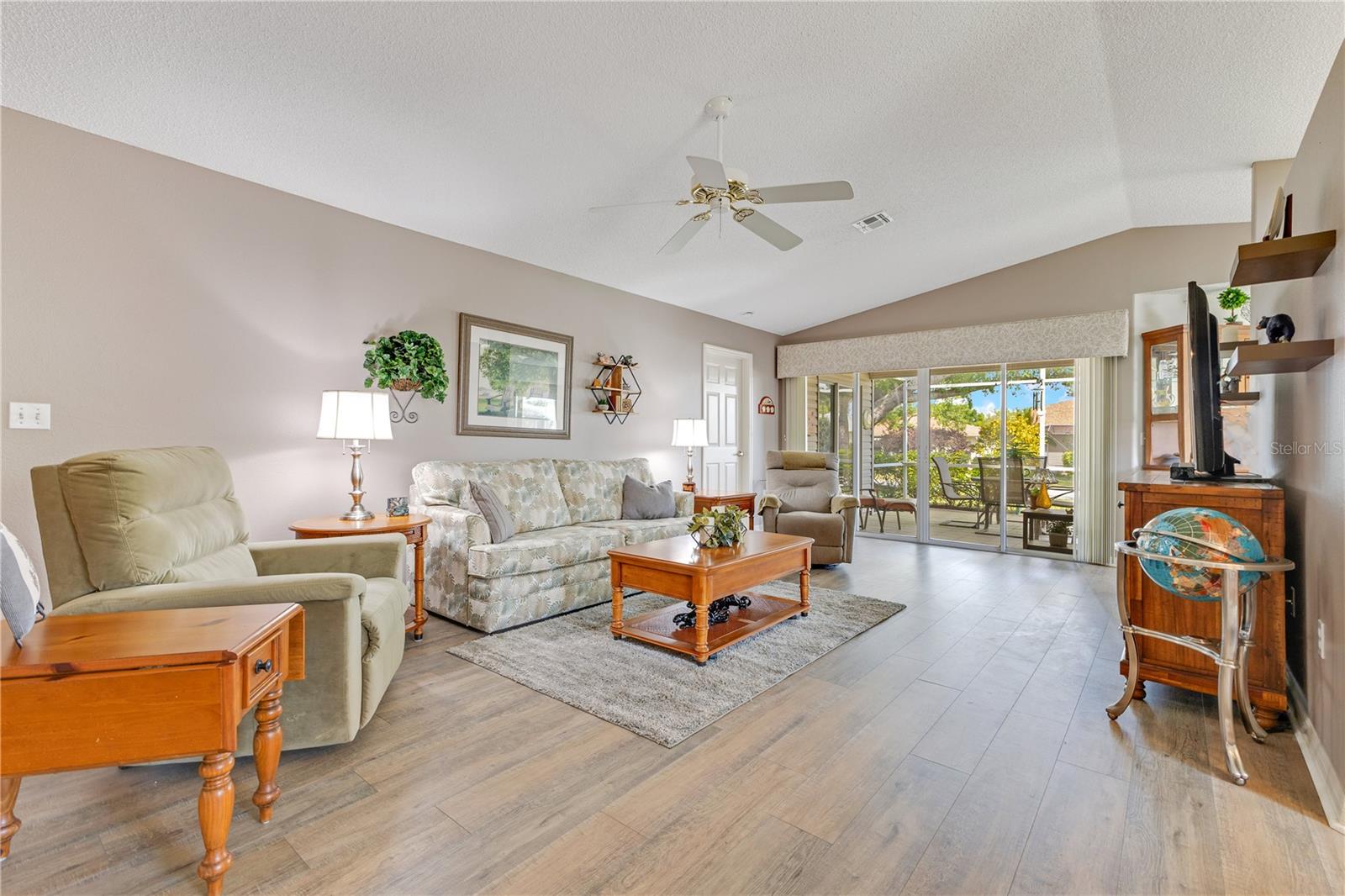 815 OLD OAKS LN, LEESBURG, FL, 34748