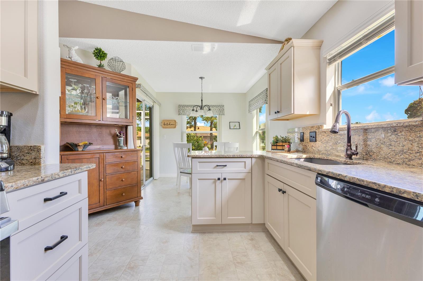 815 OLD OAKS LN, LEESBURG, FL, 34748