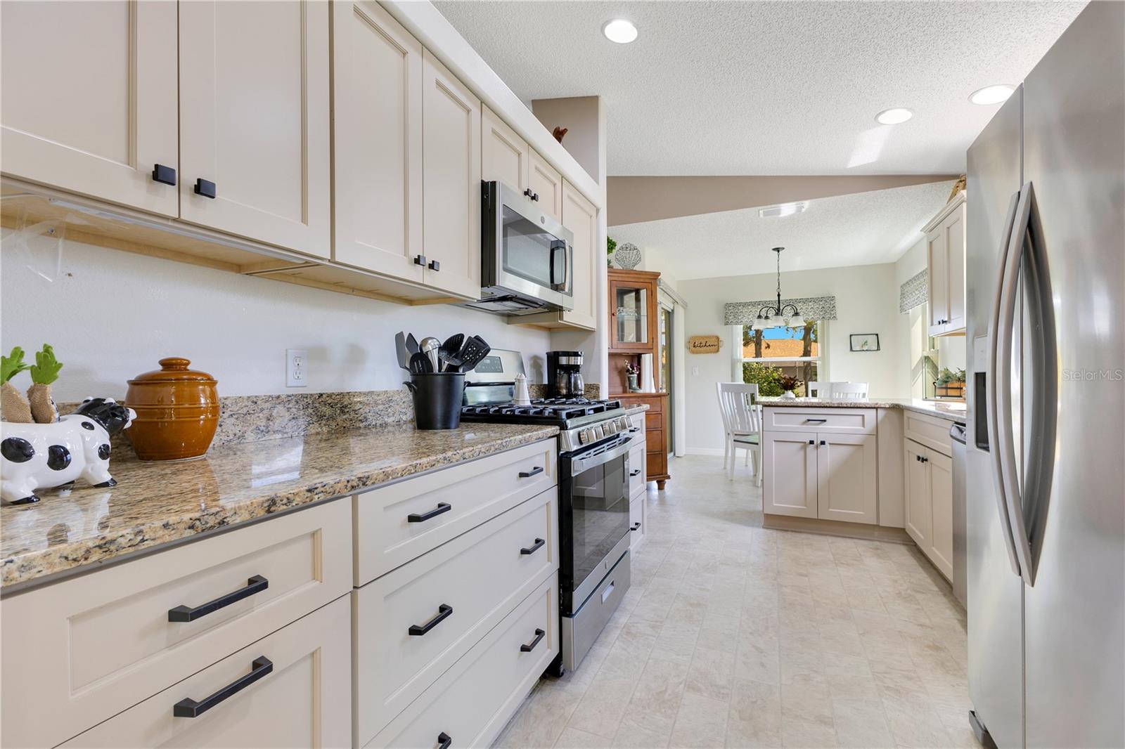 815 OLD OAKS LN, LEESBURG, FL, 34748