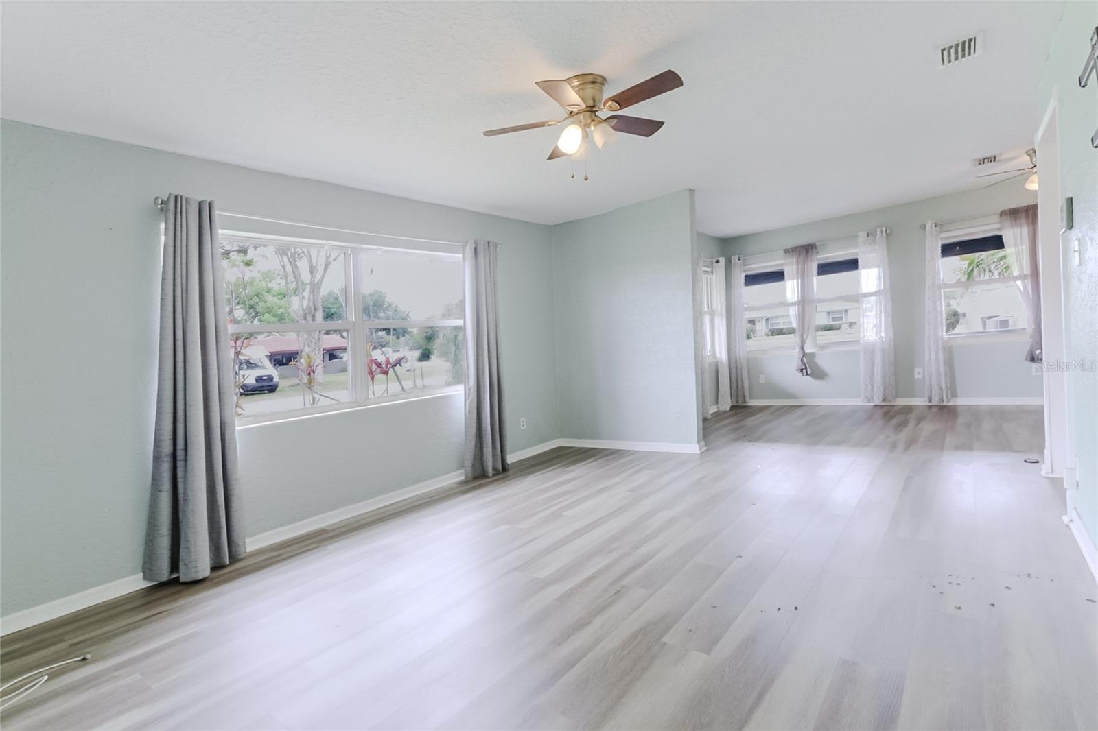 16 FLAMEVINE LN, DEBARY, FL, 32713