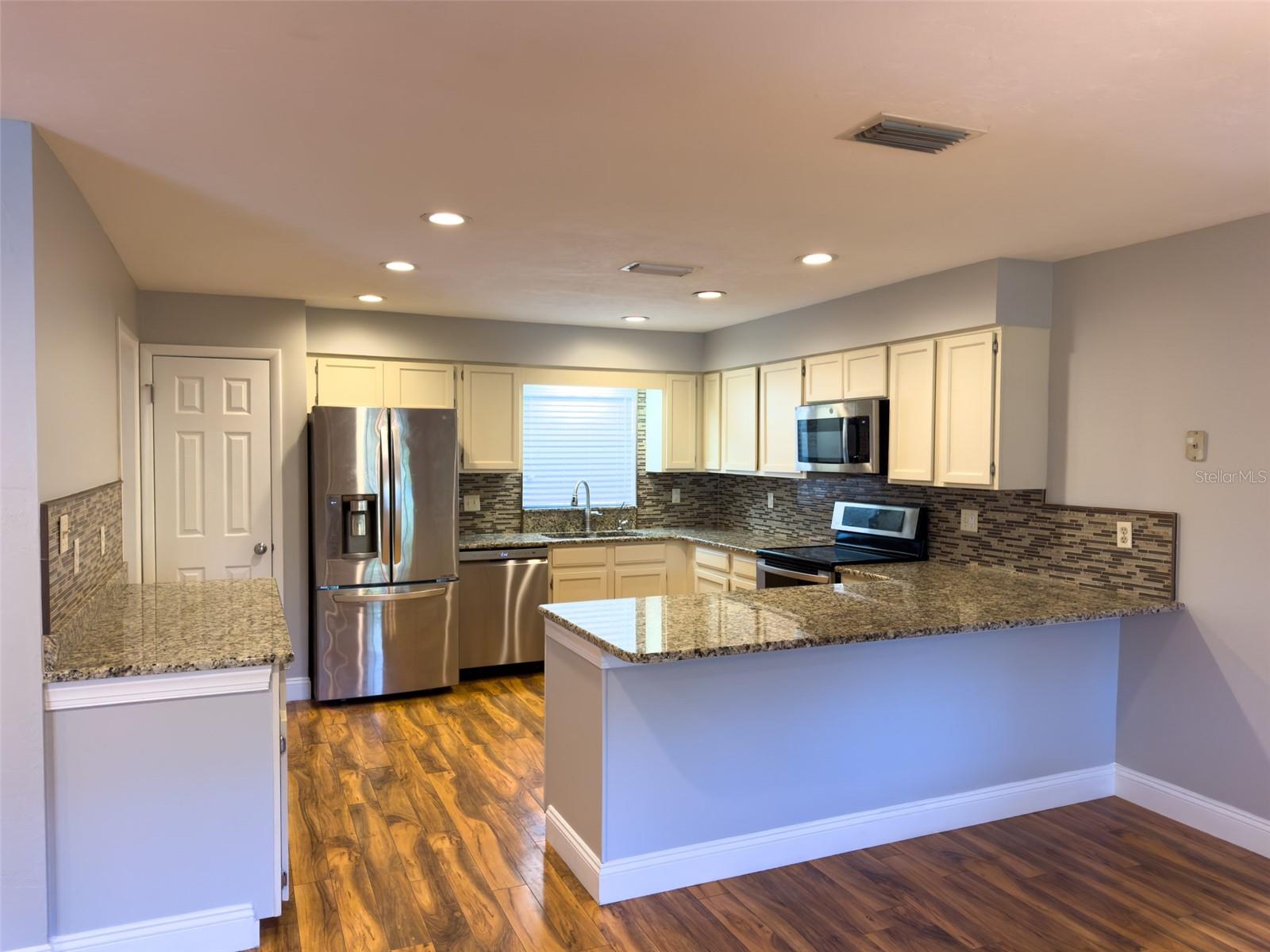 460 SE 4TH AVE, MELROSE, FL, 32666