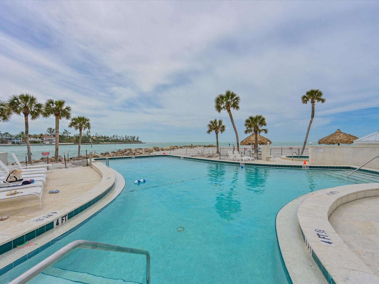 100 SANDS POINT RD #225, LONGBOAT KEY, FL, 34228