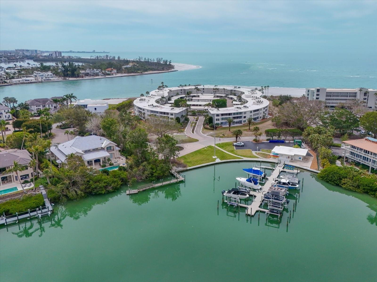 100 SANDS POINT RD #225, LONGBOAT KEY, FL, 34228
