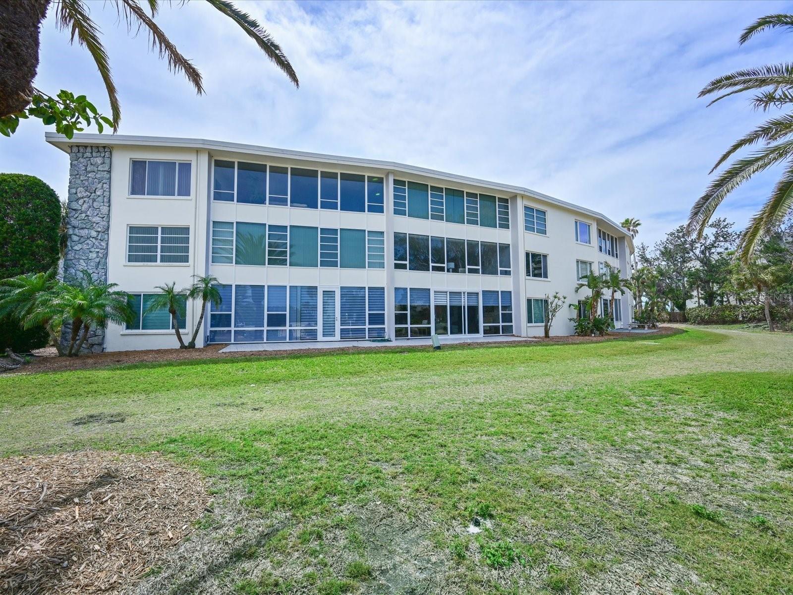 100 SANDS POINT RD #225, LONGBOAT KEY, FL, 34228