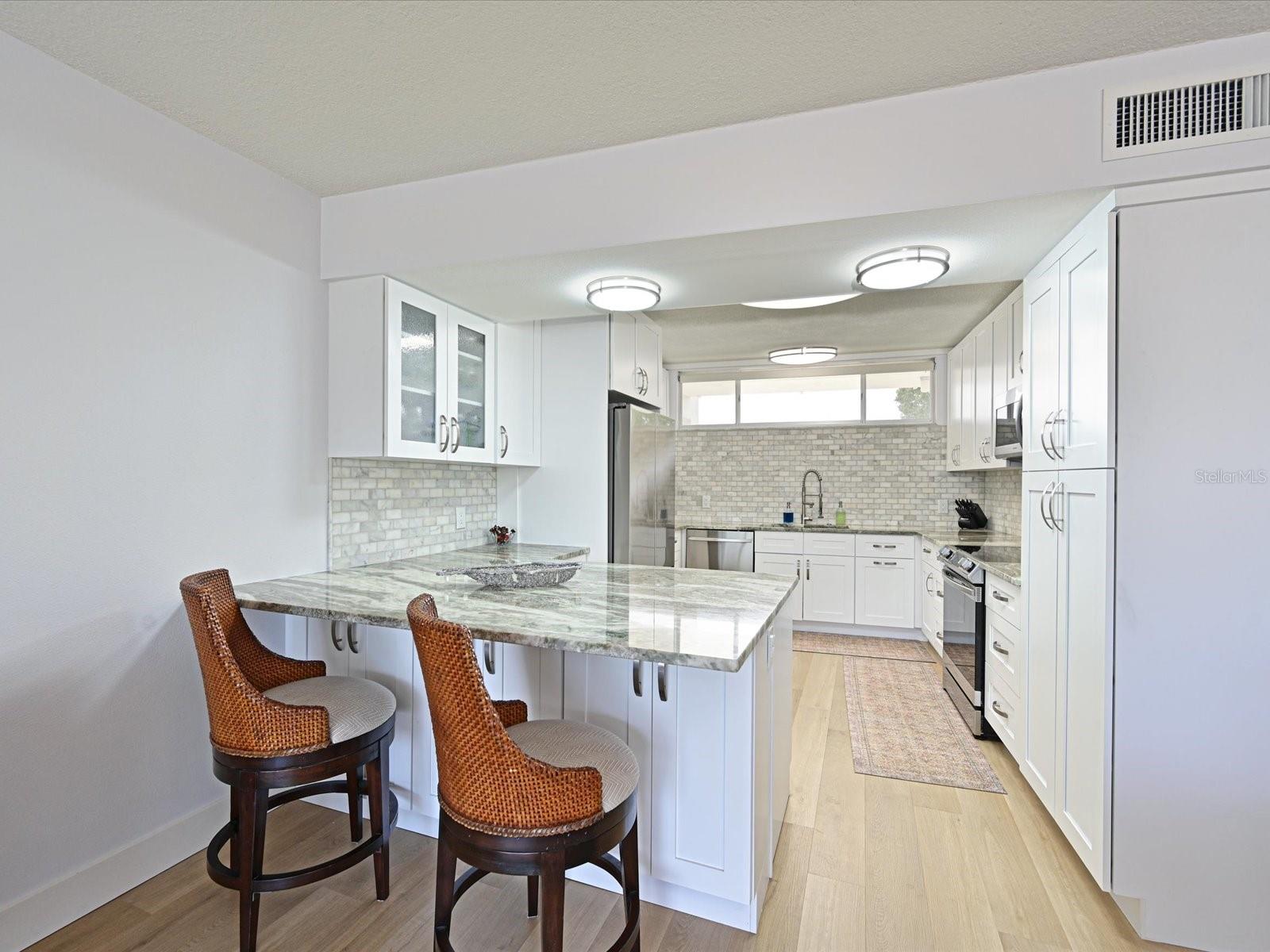 100 SANDS POINT RD #225, LONGBOAT KEY, FL, 34228