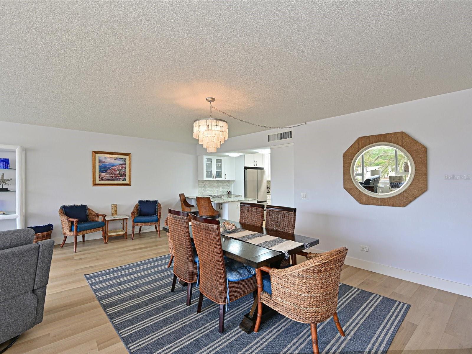 100 SANDS POINT RD #225, LONGBOAT KEY, FL, 34228