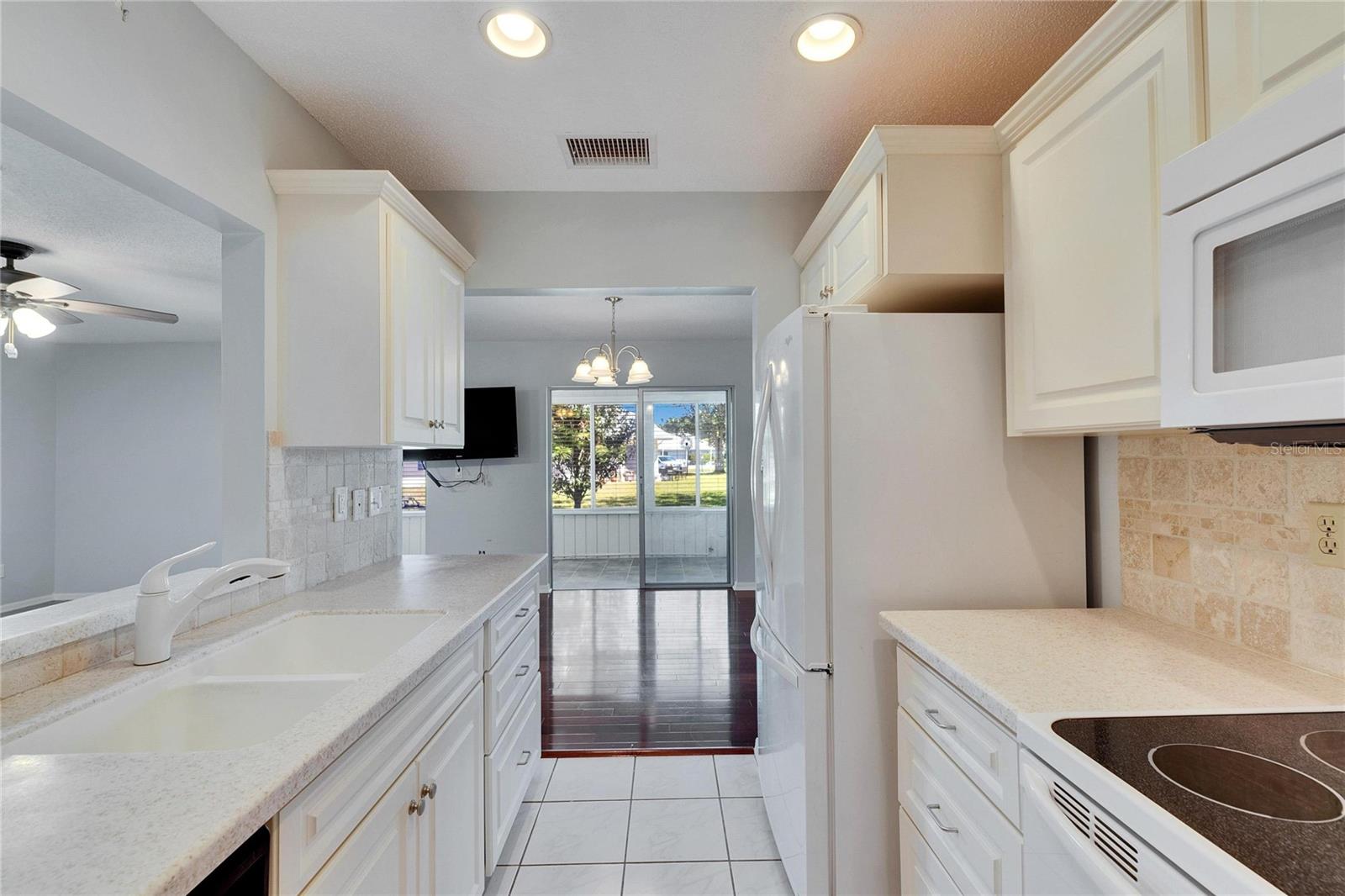 119 GLENDOWER CIR #269, SUN CITY CENTER, FL, 33573