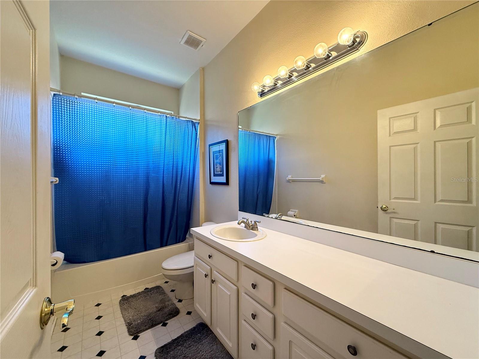 7123 COLONIAL LAKE DR, RIVERVIEW, FL, 33578